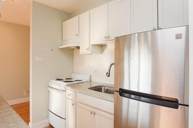 Photo - 428 W Wellington Ave Unidad D13