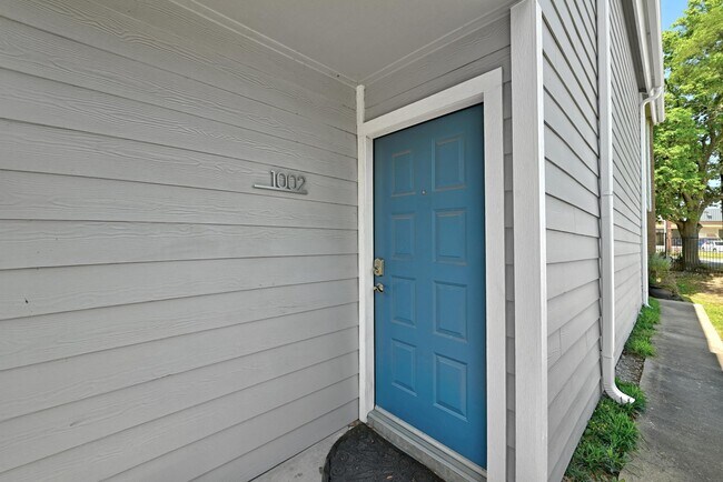 Photo - 7635 Guadalupe St Unidad 1002