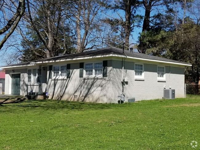 Building Photo - 4819 Lumary Dr NW Rental