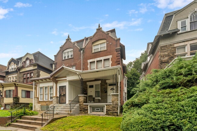 Photo - 127 E Durham St Unit 3