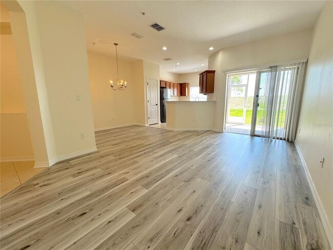 Photo - 1390 Grantham Dr