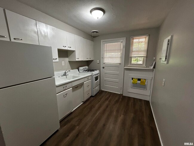 Photo - 108 Oakdale Rd