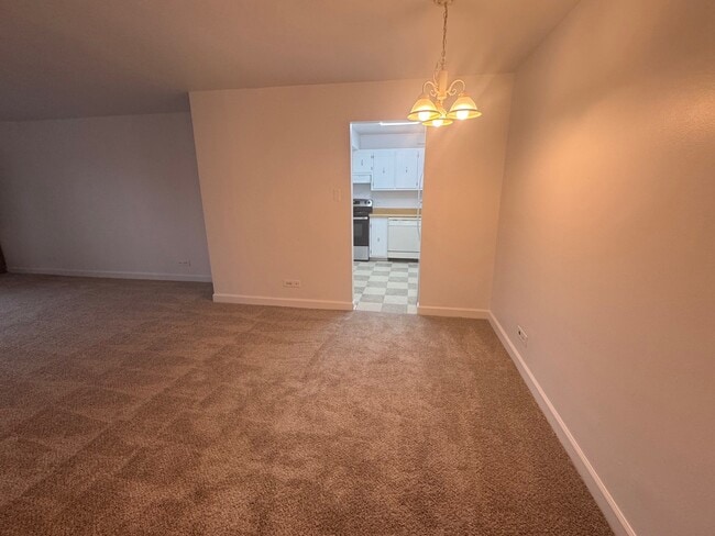 Photo - 700 Perrie Dr Unit 305