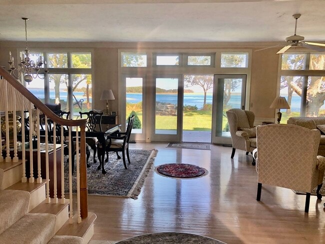 Building Photo - 351 Whidah Rd