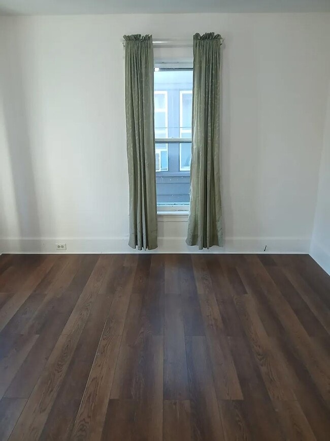 Photo - 129 Plainfield Ave