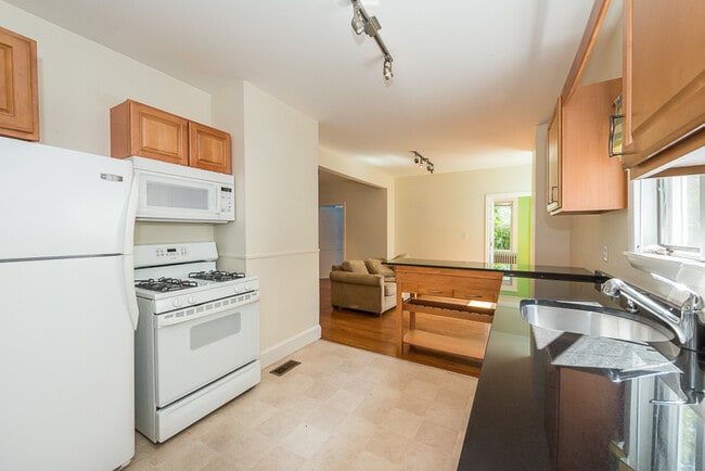 Photo - 46 Hobson St Unit 1