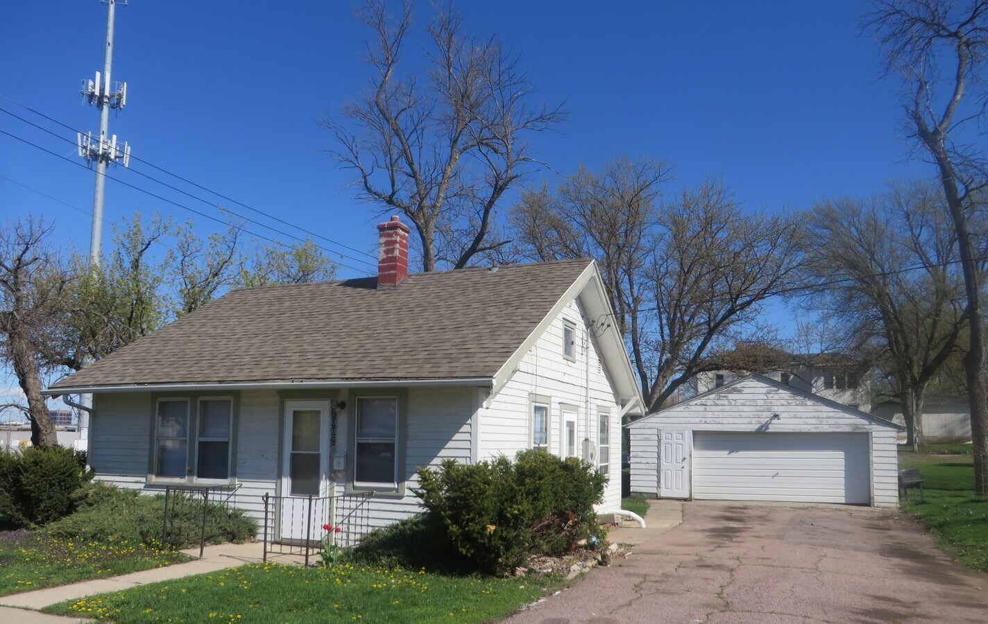 Photo - 1002 E 17th St