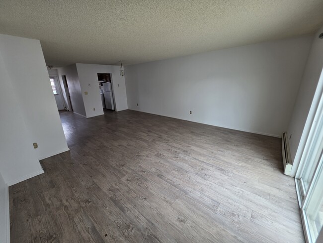 Photo - 138 N Willow St