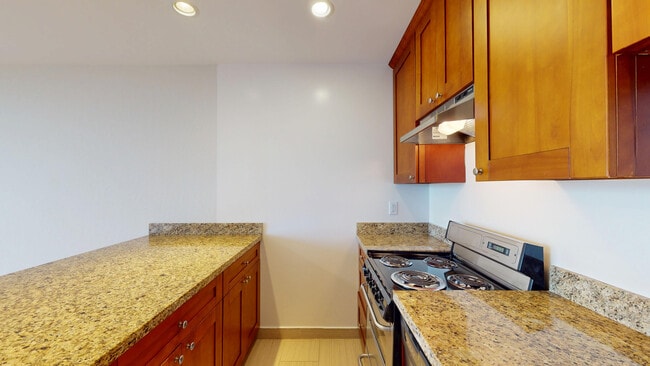 Photo - 653A Kansas St-502 Unit 502