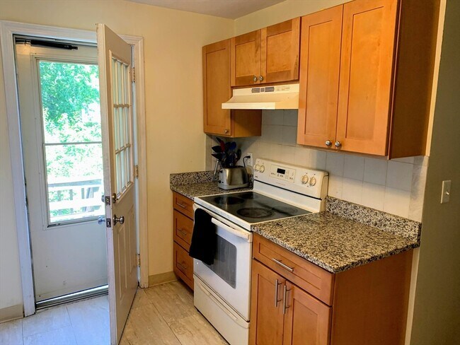 Photo - 142 Washington St Unit 2