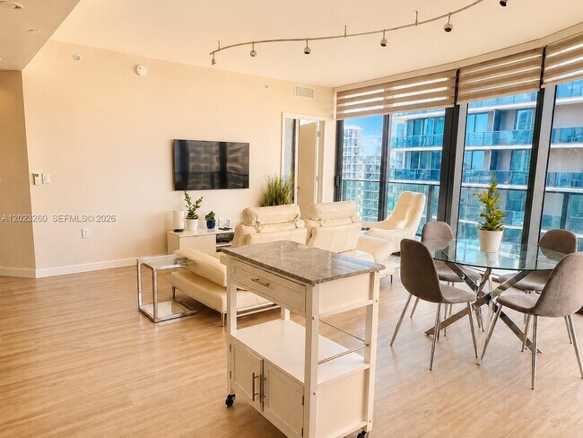 Photo - 45 SW 9th St Unit 2908