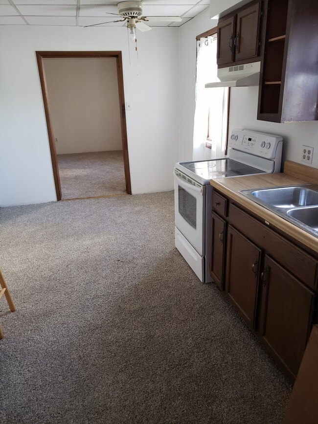 Building Photo - 536 Todd Ave Unit # 7