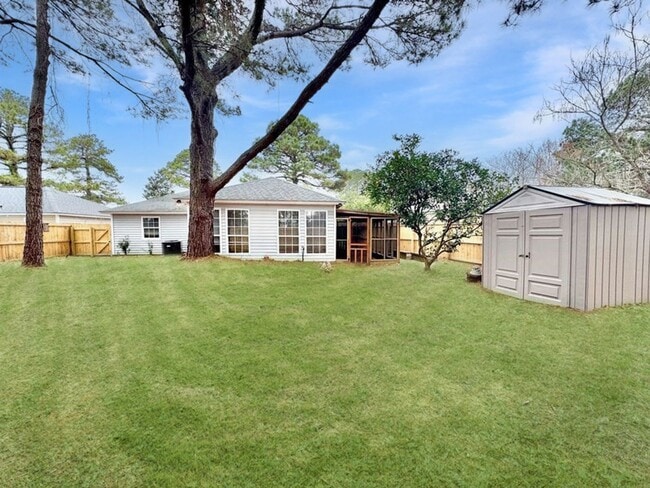 Photo - Charming 3 bedroom, 2 bathroom home located in the sought-after Battery Point on Whitemarsh Islan...