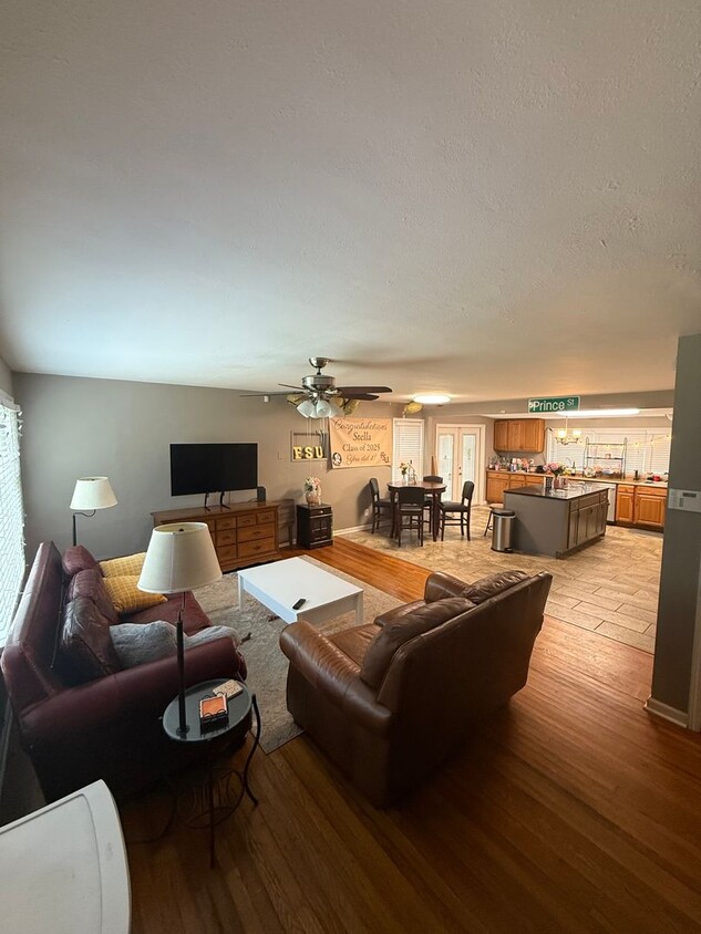 3/2 Single Family Home Close to FSU! - 3/2 Single Family Home Close to FSU!