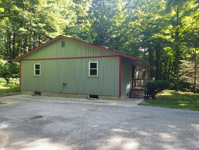 Photo - 4055 S Thornapple Hollow