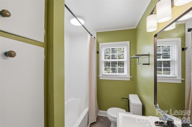 Photo - 2214 Arnold Dr