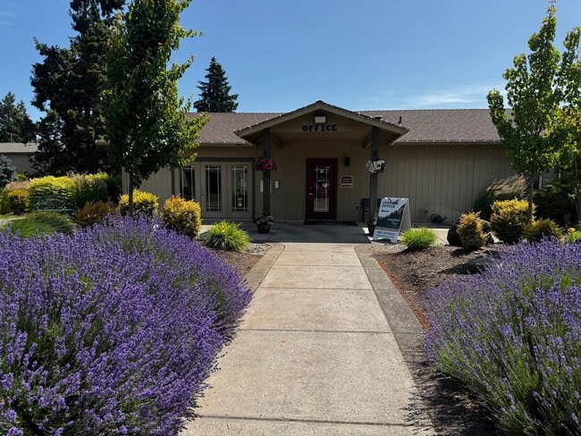 Photo - Gateway Village