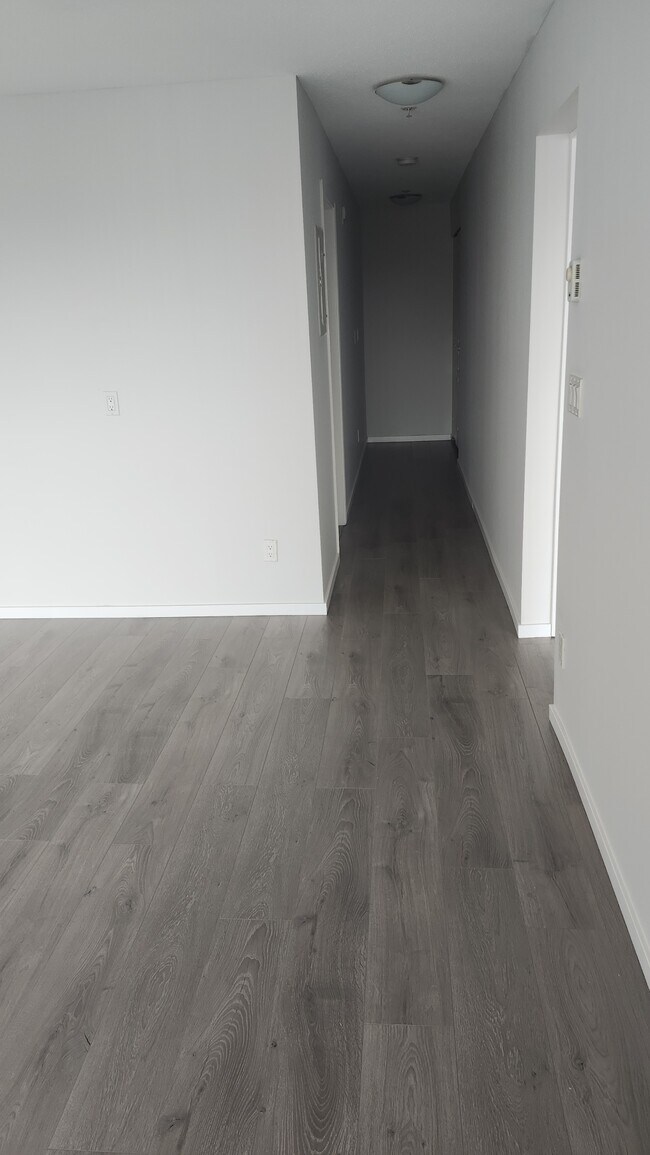 Photo - 3683 E Hastings St