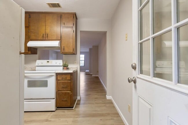 Photo - 1956 Nicklaus Dr