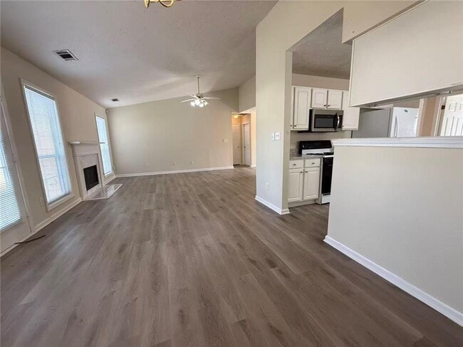 Photo - 3277 Crossfield Ln