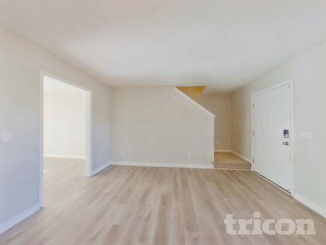 Photo - 13 Walnut Grove Way