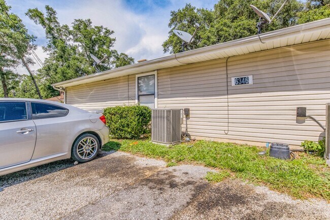 Photo - 6346 W Fairfield Dr