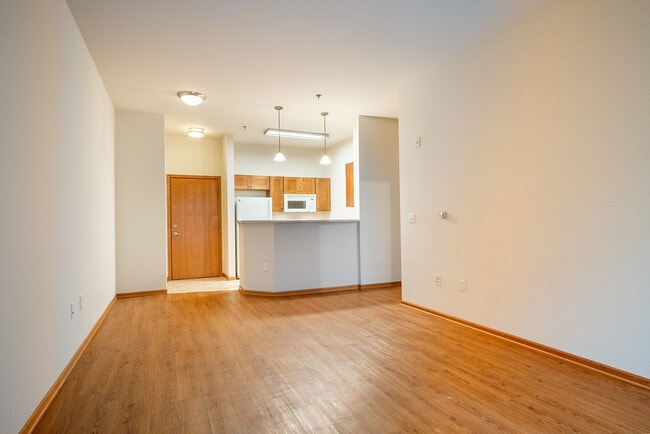 Photo - Washington Court Apartments