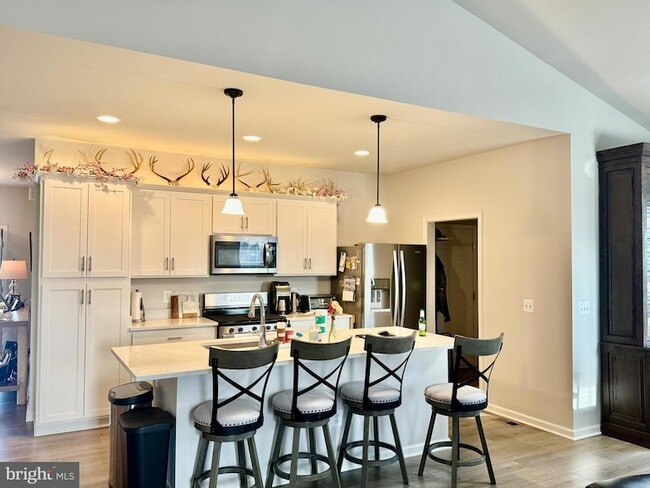 Photo - 100 Batik Wy