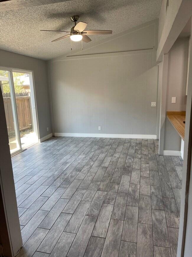 Photo - 9647 Old Placerville Rd