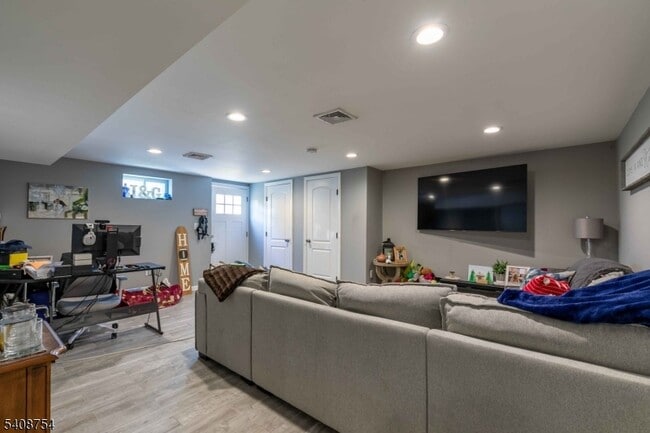 Photo - 126 Riverside Ave