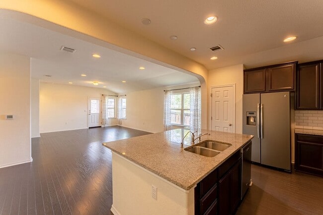 Photo - Beautiful Brick 3bed/2ba Home With High End Finishes & Must See Kitchen in NE Austin!