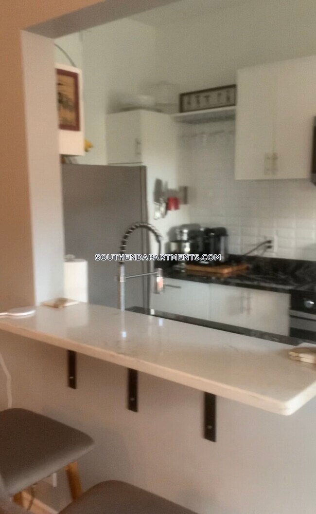 Photo - 619 Massachusetts Ave Unidad 2