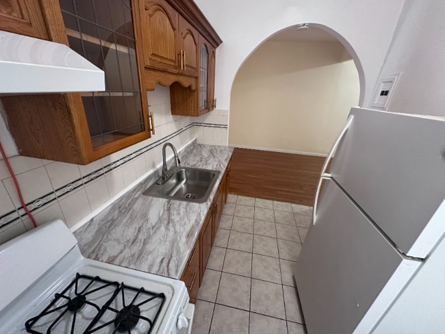 Photo - 1343 Boynton Ave Unit 1R