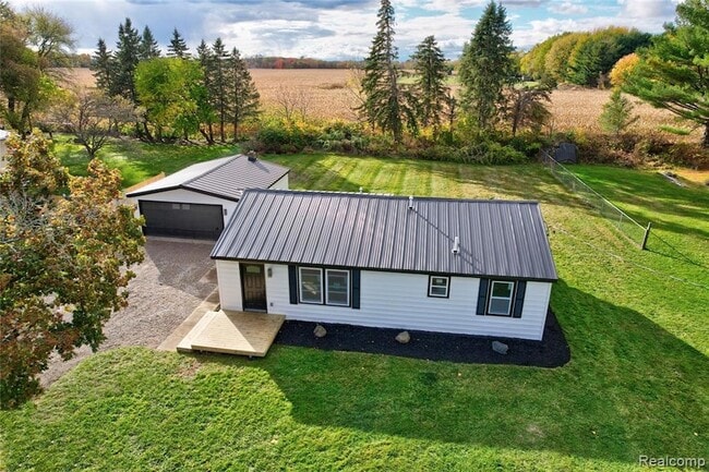 Photo - 1445 N Seymour Rd