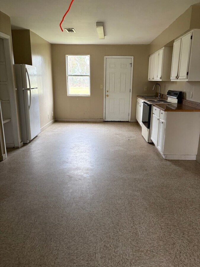 Photo - 413 Hickory St