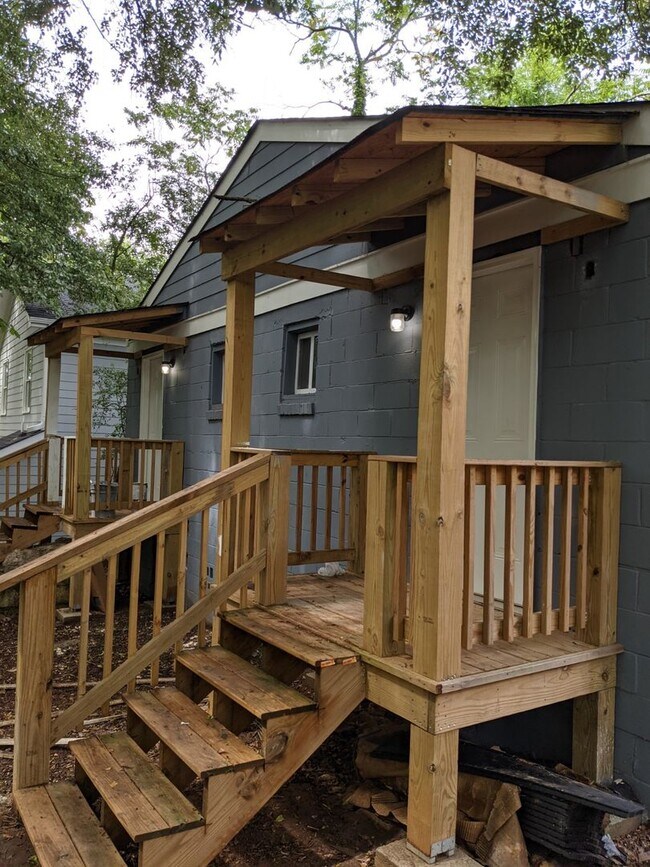 Photo - 950 Ira St SW Unidad A