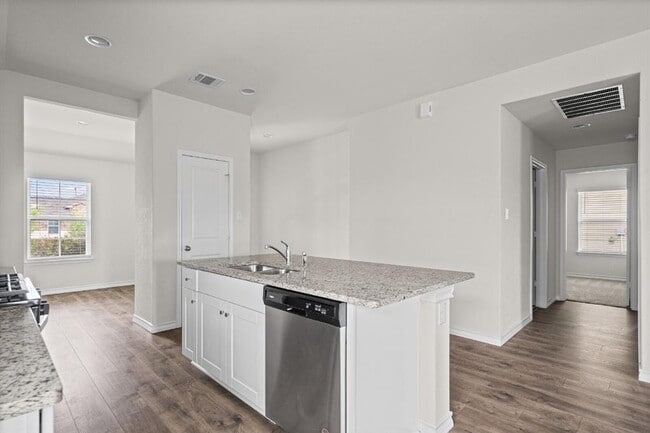 Photo - 388 Arbor Hills