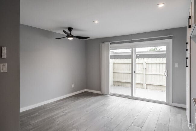 3BR, 2BA - 1,273SF - Dining Room