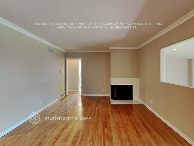 Photo - 10255 Newville Ave