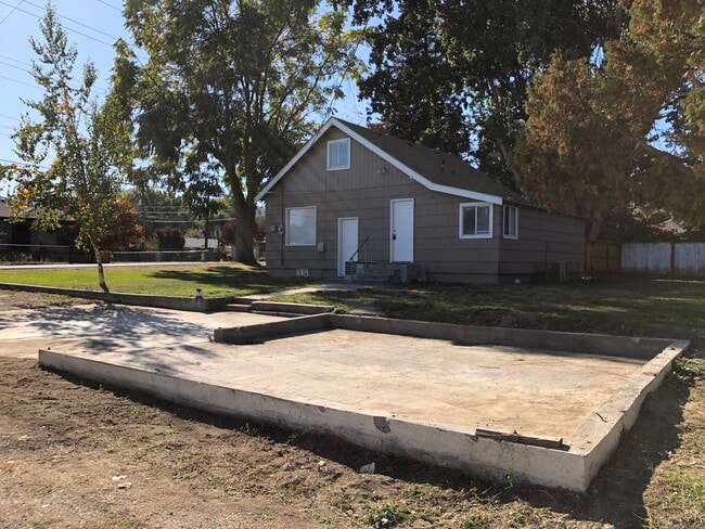 Photo - 1408 Walnut St