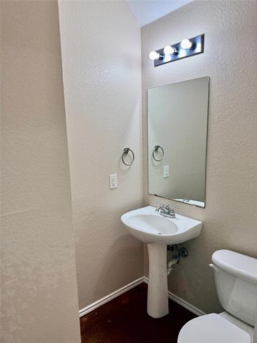 Photo - 2320 Aldergate Dr