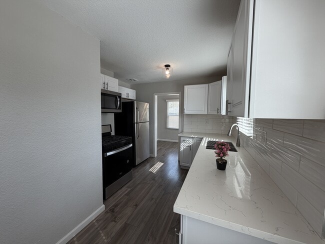 Photo - 221 Walden St