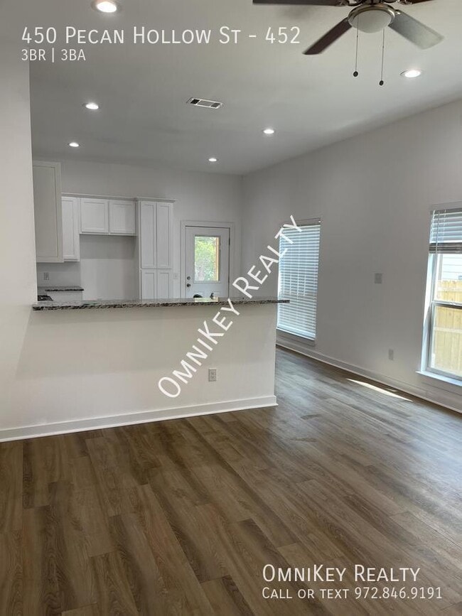 Photo - 450 Pecan Hollow St Unit 452
