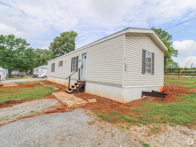 Building Photo - Move-In Ready Modern Trailer – Fantastic F... Rental