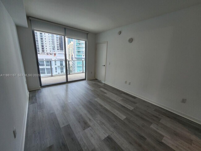 Photo - 1100S S Miami Ave Unidad 1211