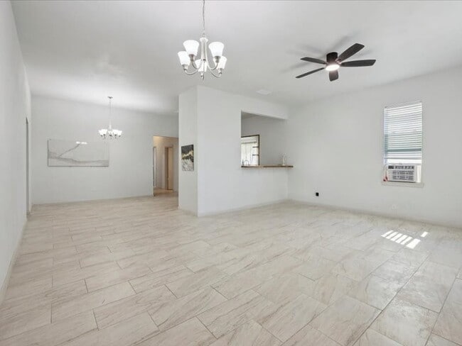 Photo - 2290 Orange Ave