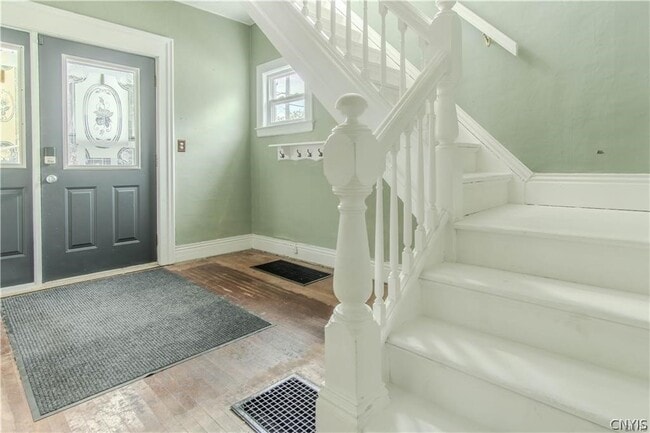 Photo - 363 Brainard St