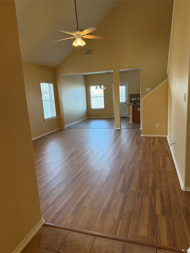 Photo - 8835 Old Maple Ln