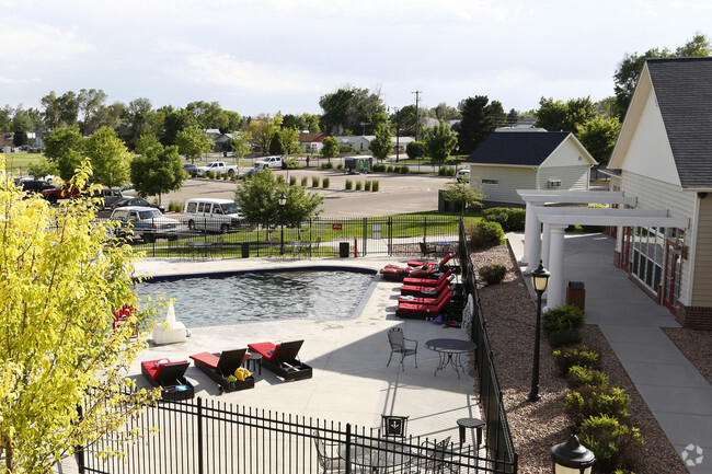 Pool Area - The Grand at Riverside Rental