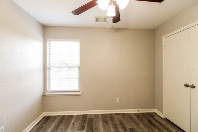 Photo - 29415 Legends Hill Dr